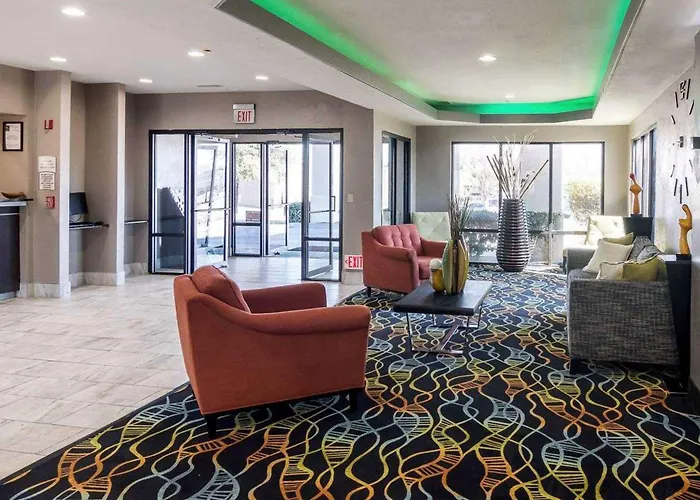 Quality Ft. Worth North Hotel