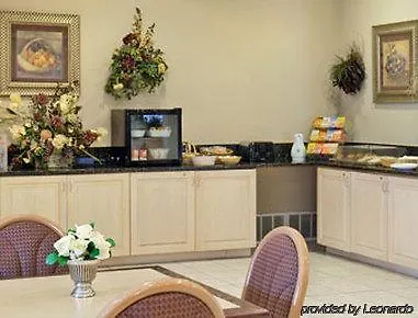 Hotel Quality Ft. Worth North 3*