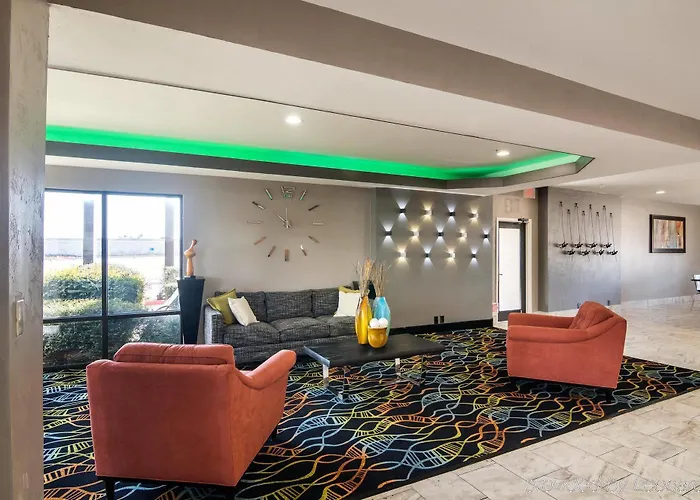 Hotel Quality Ft. Worth North 3*